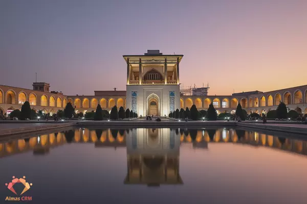 سی آر ام در اصفهان